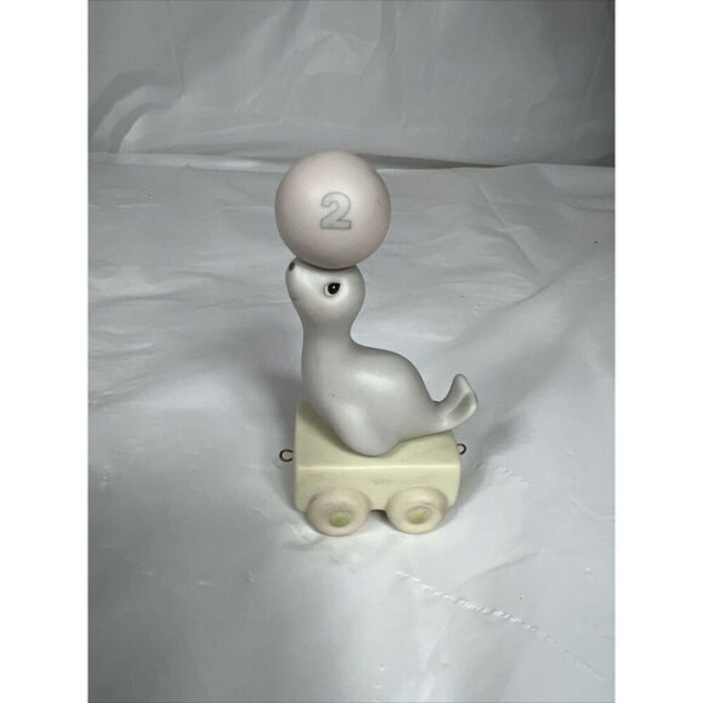 Precious Moments Figurine 15962 God Bless You On Your Birthday 2 Years Old 1985